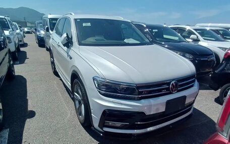 Volkswagen Tiguan II, 2019 год, 2 100 000 рублей, 5 фотография