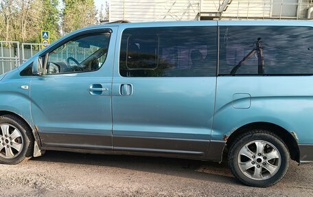 Hyundai Grand Starex Grand Starex I рестайлинг 2, 2010 год, 900 000 рублей, 3 фотография