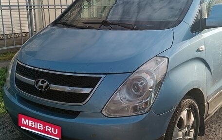 Hyundai Grand Starex Grand Starex I рестайлинг 2, 2010 год, 900 000 рублей, 2 фотография