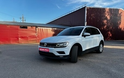 Volkswagen Tiguan II, 2019 год, 2 299 999 рублей, 1 фотография