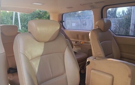 Hyundai Grand Starex Grand Starex I рестайлинг 2, 2010 год, 900 000 рублей, 11 фотография