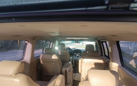 Hyundai Grand Starex Grand Starex I рестайлинг 2, 2010 год, 900 000 рублей, 12 фотография