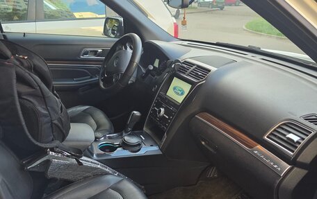 Ford Explorer VI, 2016 год, 2 600 000 рублей, 6 фотография