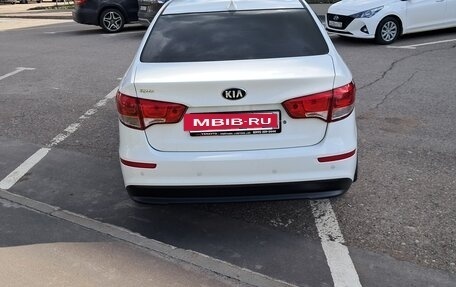 KIA Rio III рестайлинг, 2017 год, 950 000 рублей, 5 фотография