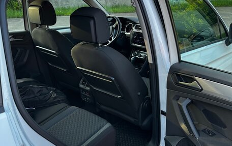 Volkswagen Tiguan II, 2019 год, 2 299 999 рублей, 11 фотография