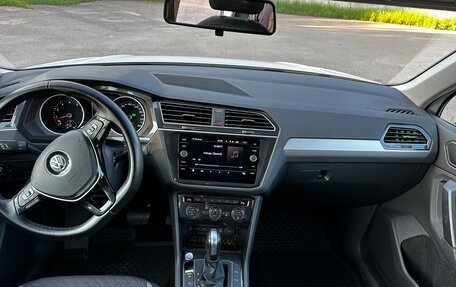 Volkswagen Tiguan II, 2019 год, 2 299 999 рублей, 14 фотография