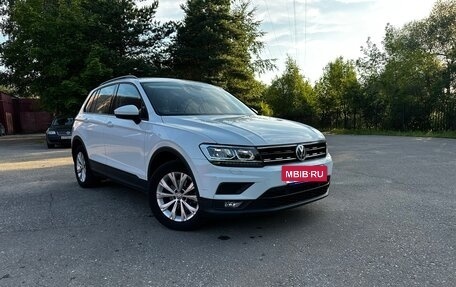 Volkswagen Tiguan II, 2019 год, 2 299 999 рублей, 3 фотография