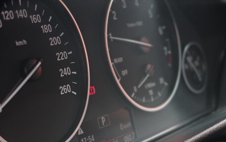 BMW 3 серия, 2016 год, 1 850 000 рублей, 16 фотография