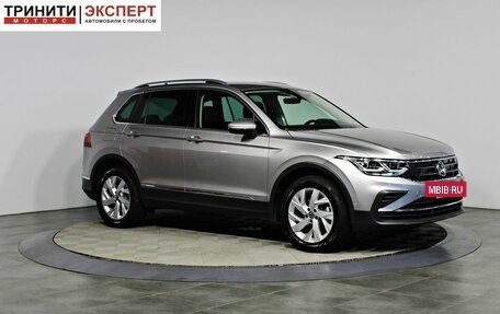 Volkswagen Tiguan II, 2021 год, 3 057 000 рублей, 3 фотография