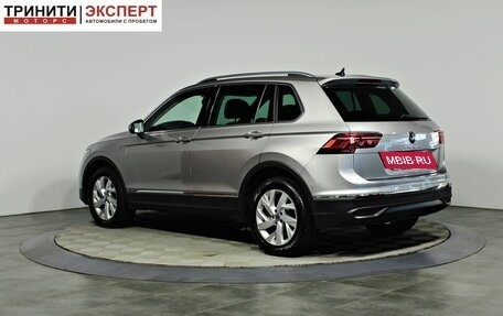 Volkswagen Tiguan II, 2021 год, 3 057 000 рублей, 6 фотография