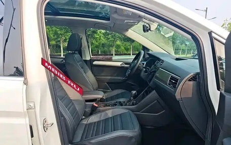 Volkswagen Touran III, 2022 год, 1 900 004 рублей, 19 фотография
