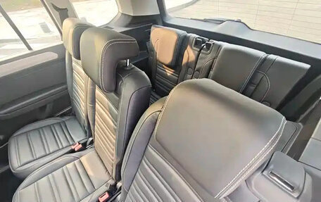 Volkswagen Touran III, 2022 год, 1 900 004 рублей, 27 фотография