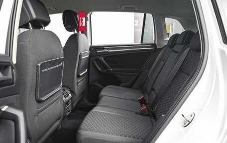 Volkswagen Tiguan II, 2018 год, 2 299 000 рублей, 9 фотография