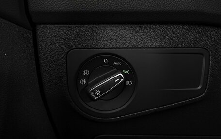 Volkswagen Tiguan II, 2018 год, 2 299 000 рублей, 23 фотография