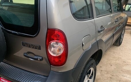 Chevrolet Niva I рестайлинг, 2019 год, 808 000 рублей, 4 фотография