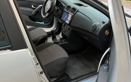 Renault Sandero II рестайлинг, 2015 год, 900 000 рублей, 12 фотография