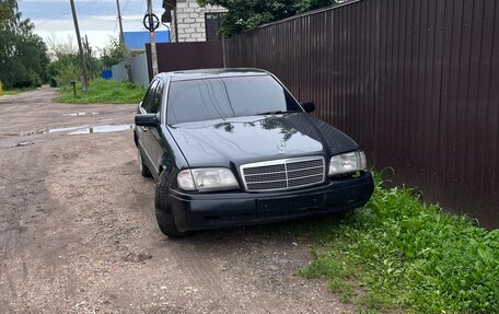 Mercedes-Benz C-Класс, 1994 год, 180 000 рублей, 1 фотография