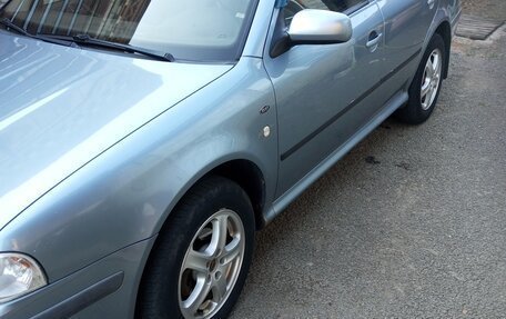 Skoda Octavia IV, 2002 год, 550 000 рублей, 2 фотография