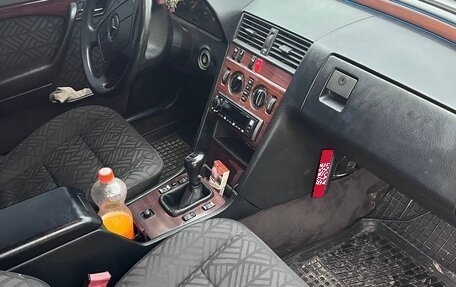 Mercedes-Benz C-Класс, 1994 год, 180 000 рублей, 8 фотография
