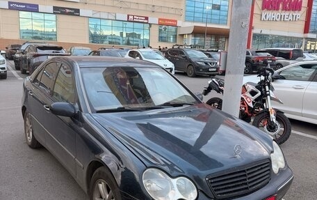 Mercedes-Benz C-Класс, 2001 год, 560 000 рублей, 2 фотография