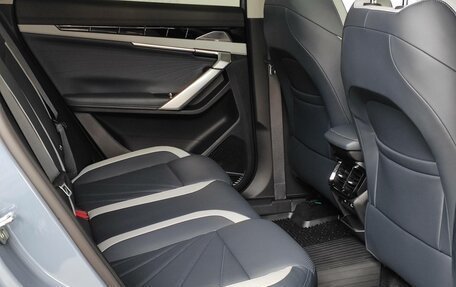 Geely Atlas, 2024 год, 2 499 000 рублей, 6 фотография