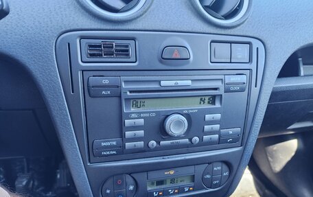 Ford Fusion I, 2006 год, 295 000 рублей, 17 фотография