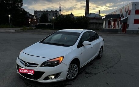 Opel Astra J, 2013 год, 490 000 рублей, 10 фотография