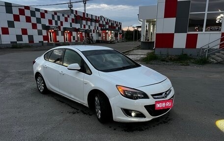 Opel Astra J, 2013 год, 490 000 рублей, 11 фотография