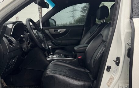 Infiniti QX70, 2014 год, 2 335 000 рублей, 8 фотография