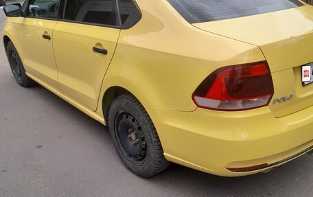 Volkswagen Polo VI (EU Market), 2018 год, 700 000 рублей, 9 фотография