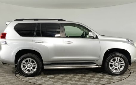 Toyota Land Cruiser Prado 150 рестайлинг 2, 2010 год, 2 450 000 рублей, 6 фотография