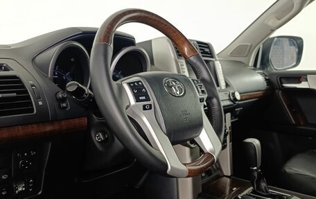 Toyota Land Cruiser Prado 150 рестайлинг 2, 2010 год, 2 450 000 рублей, 7 фотография