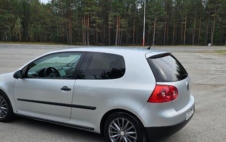 Volkswagen Golf V, 2006 год, 680 000 рублей, 2 фотография