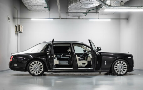 Rolls-Royce Phantom VIII, 2018 год, 37 000 000 рублей, 13 фотография