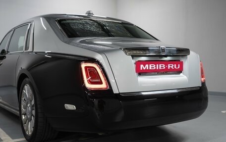 Rolls-Royce Phantom VIII, 2018 год, 37 000 000 рублей, 19 фотография