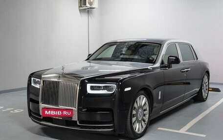 Rolls-Royce Phantom VIII, 2018 год, 37 000 000 рублей, 22 фотография