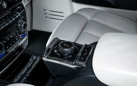 Rolls-Royce Phantom VIII, 2018 год, 37 000 000 рублей, 30 фотография