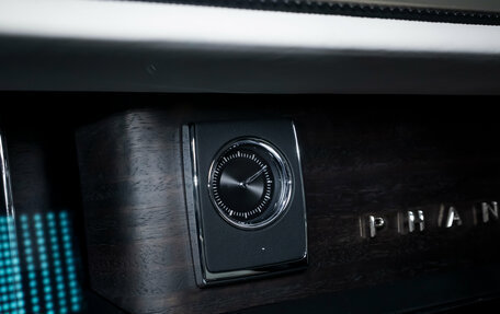 Rolls-Royce Phantom VIII, 2018 год, 37 000 000 рублей, 38 фотография