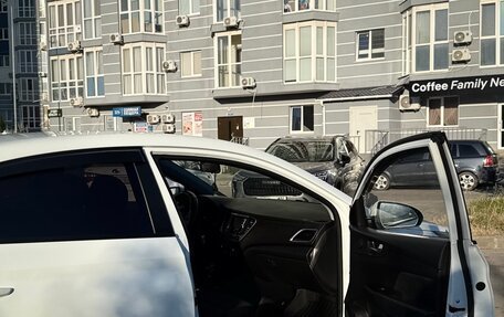 Hyundai Solaris II рестайлинг, 2017 год, 1 380 000 рублей, 13 фотография