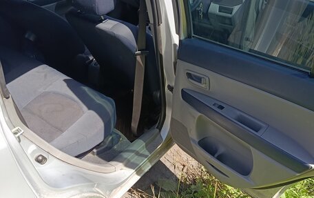 Mazda Demio III (DE), 2003 год, 220 000 рублей, 6 фотография