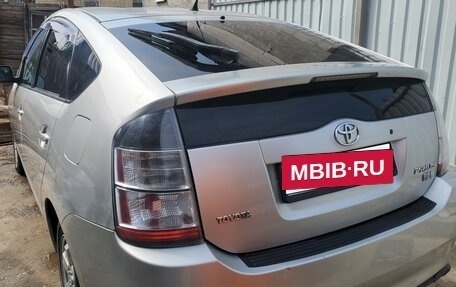 Toyota Prius, 2005 год, 740 000 рублей, 11 фотография