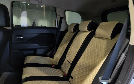 Mitsubishi Outlander III рестайлинг 3, 2017 год, 1 867 000 рублей, 15 фотография