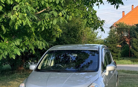 Nissan Tiida, 2008 год, 670 000 рублей, 2 фотография