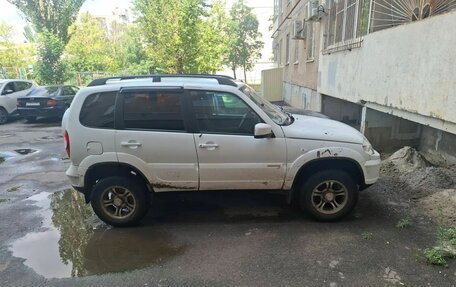 Chevrolet Niva I рестайлинг, 2012 год, 650 000 рублей, 2 фотография