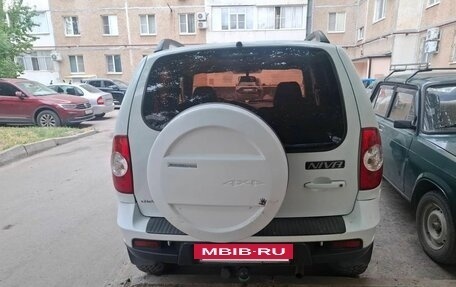 Chevrolet Niva I рестайлинг, 2012 год, 650 000 рублей, 3 фотография