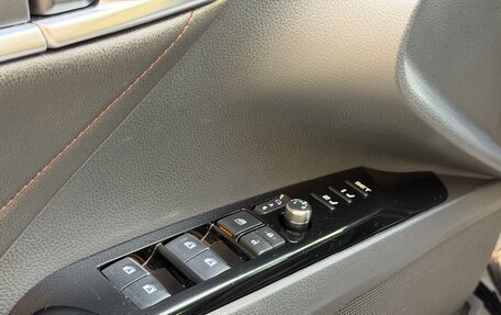 Toyota Camry, 2020 год, 3 120 000 рублей, 14 фотография