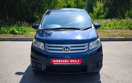 Honda Freed I, 2010 год, 920 000 рублей, 3 фотография