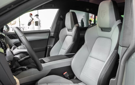 Porsche Cayenne, 2026 год, 15 800 000 рублей, 5 фотография