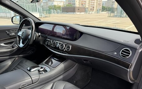 Mercedes-Benz S-Класс, 2019 год, 6 300 000 рублей, 28 фотография
