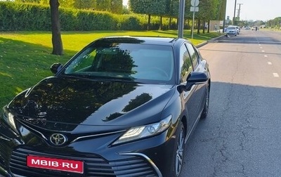 Toyota Camry, 2023 год, 3 850 000 рублей, 1 фотография
